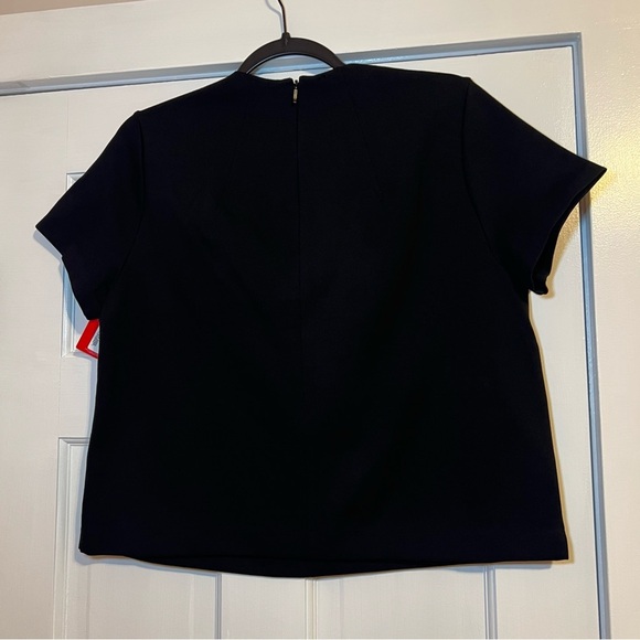 #81 SPANX THE PERFECT FUNNEL TOP IN CLASSIC BLACK - Picture 2 of 5